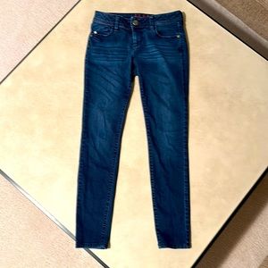 Great stretchy jeans!